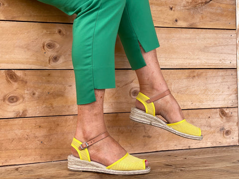 Via Nova Fern available in 2 colours