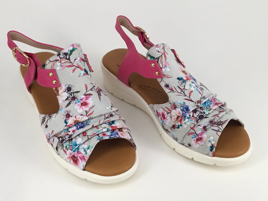 Via Nova Carcia available in 4 colours