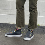 Tango's Pierre available in 3 colours