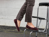 Quality women's shoes. Comfortable ballet flats in soft suede. In burgundy.