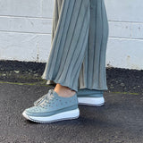 Tango's Ingrid available in 7 colours