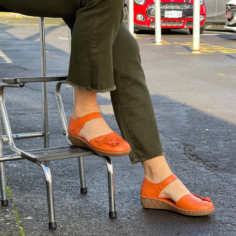 Tango's Sunny available in 3 colours
