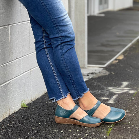 Tango's Maggie available in 4 colours