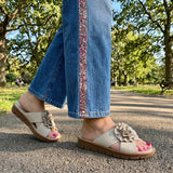 Tango's Fleur available in 4 colours