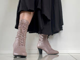 Via Nova Regan available in 2 colours