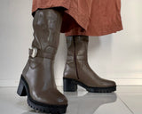 Via Nova Diana available in 3 colours